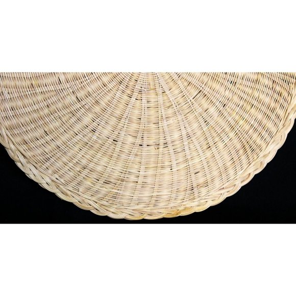 Two Piece Set Tan Trivets Woven Round Shape Grass Placemats 12" Diameter - Picture 2 of 11